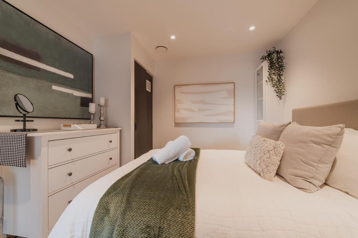 Penthouse Perfection - 2Br Elegance On Worcester St Christchurch Exterior foto